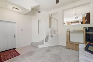 Photo #4: 226027699 Listing 