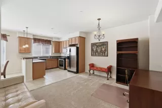 Photo #6: 226027699 Listing 