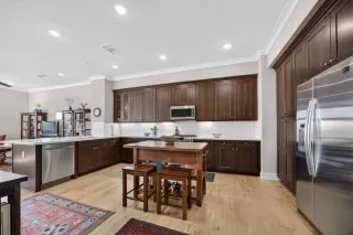 Photo #4: 226027929 Listing 