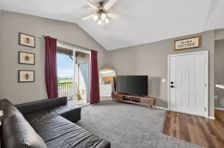 Photo #5: 226027975 Listing 