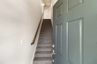 Photo #2: 226027978 Listing 