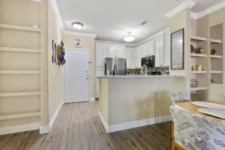 Photo #1: 226028492 Listing 