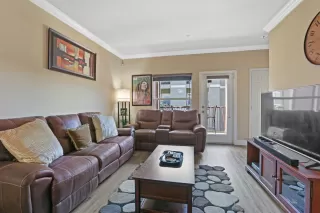 Photo #3: 226028492 Listing 