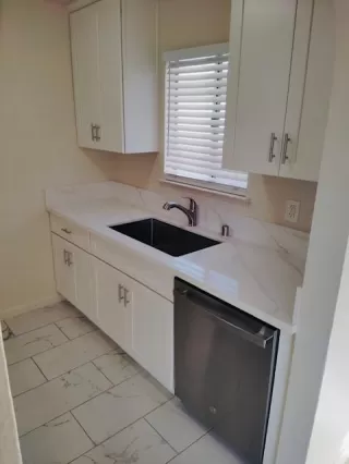 Photo #5: 226028699 Listing 