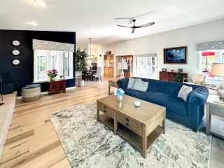 Photo #3: 226028773 Listing 