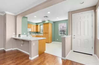 Photo #3: 226029014 Listing 