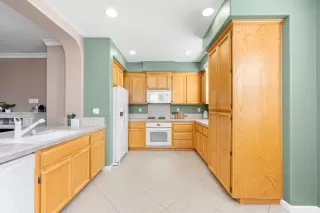 Photo #4: 226029014 Listing 