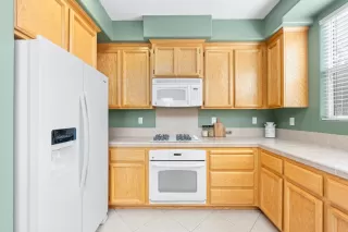 Photo #5: 226029014 Listing 