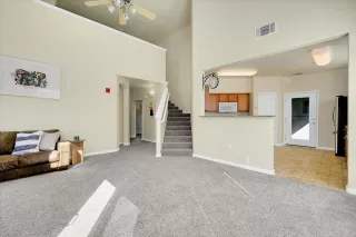 Photo #5: 226029235 Listing 