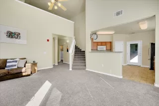 Photo #6: 226029235 Listing 