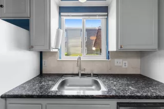 Photo #5: 226029385 Listing 