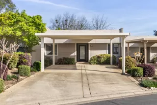 Photo #2: 226029548 Listing 