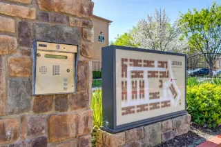 Photo #1: 226029671 Listing 