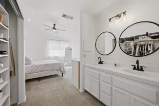 Photo #4: 226030431 Listing 