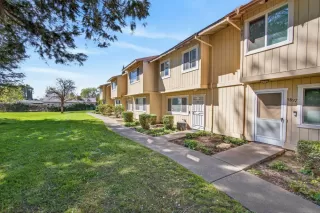 Photo #1: 226030733 Listing 