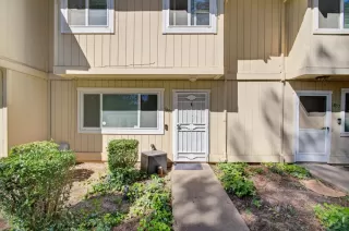 Photo #2: 226030733 Listing 