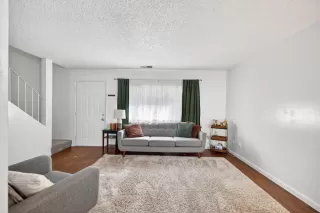 Photo #6: 226030733 Listing 