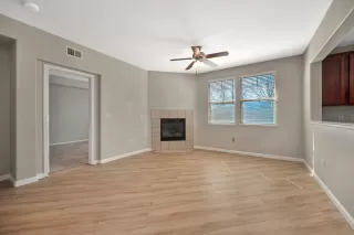 Photo #2: 226031166 Listing 