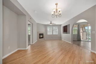 Photo #4: 226031166 Listing 