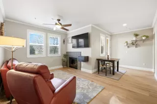 Photo #2: 226031574 Listing 