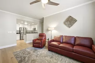 Photo #3: 226031574 Listing 