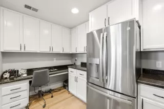 Photo #5: 226031574 Listing 