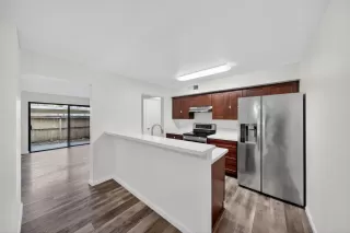 Photo #1: 226031729 Listing 