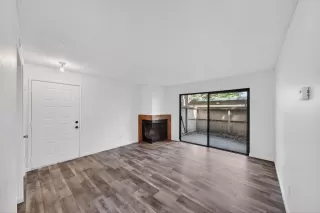 Photo #6: 226031729 Listing 