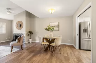 Photo #2: 226031740 Listing 