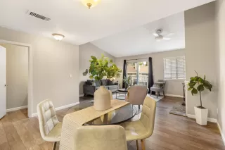 Photo #4: 226031740 Listing 