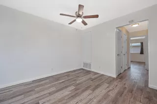 Photo #6: 226031904 Listing 