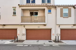 Photo #2: 226031944 Listing 