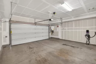 Photo #3: 226031944 Listing 