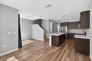 Photo #4: 226031944 Listing 