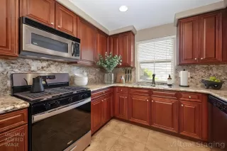 Photo #1: 226032196 Listing 