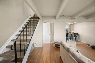 Photo #1: 226032303 Listing 