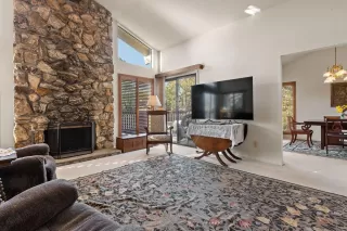 Photo #3: 226032383 Listing 