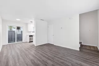 Photo #2: 226032897 Listing 