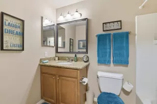 Photo #6: 226033539 Listing