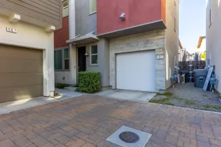 Photo #1: 226033740 Listing