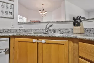 Photo #6: 226033841 Listing 