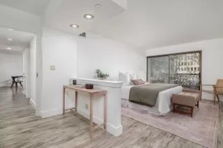 Photo #4: 226033860 Listing