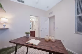 Photo #5: 226033906 Listing