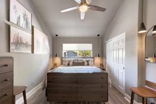 Photo #3: 226033928 Listing