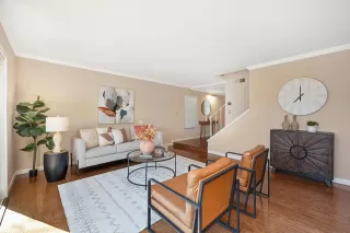 Photo #5: 226034730 Listing