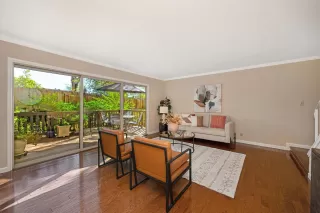 Photo #6: 226034730 Listing