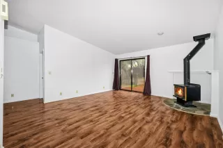 Photo #6: 226034877 Listing 