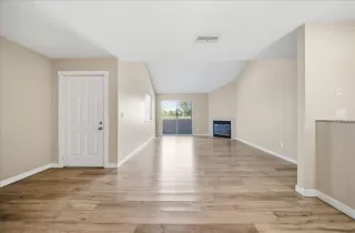 Photo #2: 226035575 Listing 