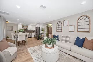 Photo #3: 226036112 Listing 