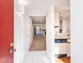 Photo #3: 226036258 Listing 